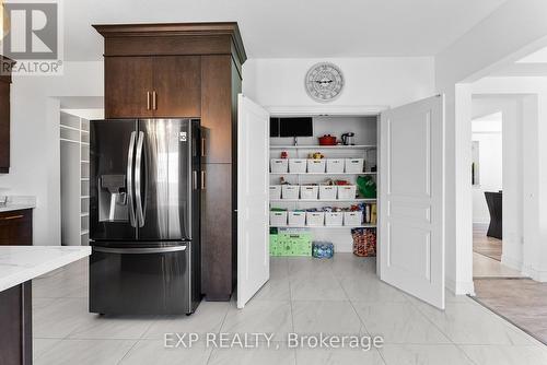 133 Lametti Drive N, Pelham, ON - Indoor Photo Showing Kitchen