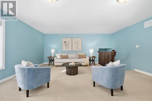 21 Greenaway Circle, Port Hope, ON - Indoor Photo Showing Living Room