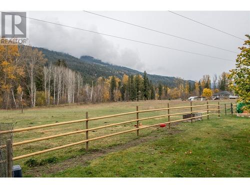 1385 6 Highway, Cherryville, BC - Outdoor With View