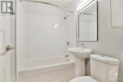 420 Gilmour Street Unit#107, Ottawa, ON - Indoor Photo Showing Bathroom