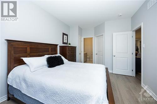 60 Kayenta Street, Ottawa, ON - Indoor Photo Showing Bedroom