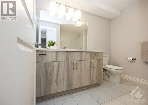 60 Kayenta Street, Ottawa, ON - Indoor Photo Showing Bathroom