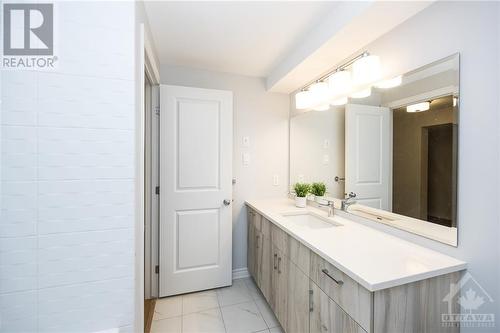 60 Kayenta Street, Ottawa, ON - Indoor Photo Showing Bathroom