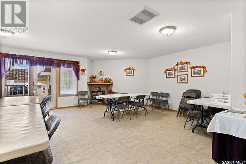 111 6 Lorne Place, Regina, SK - Indoor Photo Showing Dining Room