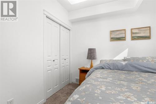 306 Maguire Court, Saskatoon, SK - Indoor Photo Showing Bedroom