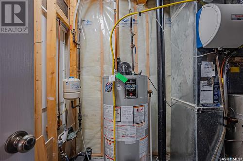 306 Maguire Court, Saskatoon, SK - Indoor Photo Showing Basement