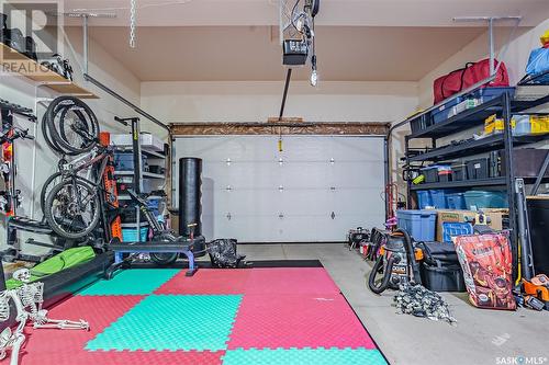 306 Maguire Court, Saskatoon, SK - Indoor Photo Showing Garage