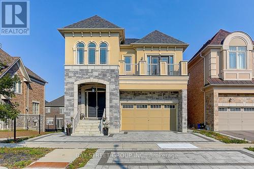 16 Drizzel Crescent, Richmond Hill, ON - Outdoor With Facade