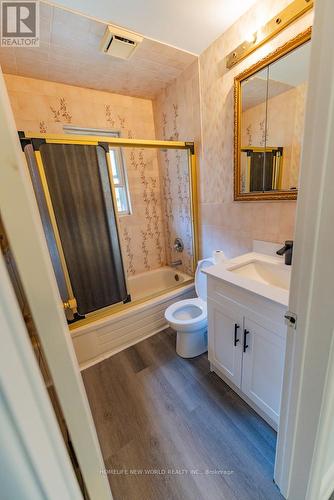 227 Church Street S, Richmond Hill, ON - Indoor Photo Showing Bathroom