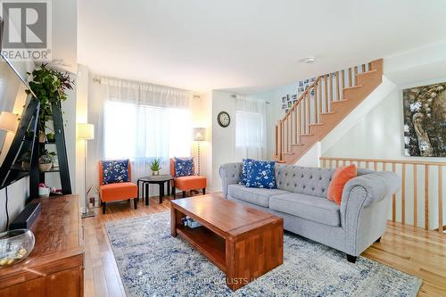 7 - 130 Tenth Street, Toronto, ON - Indoor Photo Showing Living Room