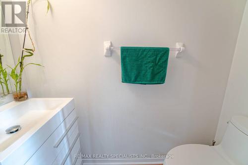 7 - 130 Tenth Street, Toronto, ON - Indoor Photo Showing Bathroom