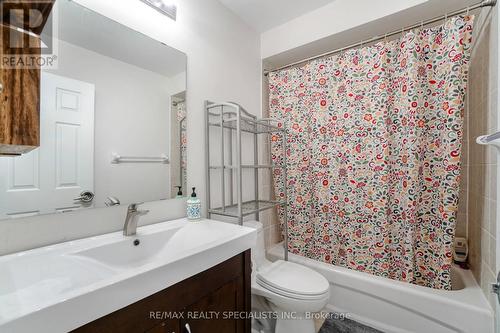 7 - 130 Tenth Street, Toronto, ON - Indoor Photo Showing Bathroom