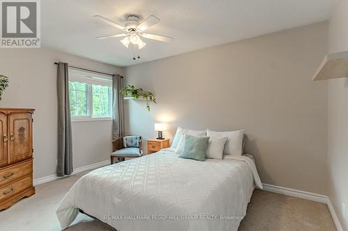 2320 7Th Line, Innisfil, ON - Indoor Photo Showing Bedroom