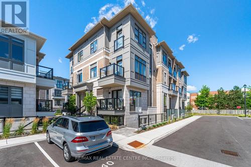 312-32G - 10 Halliford Place, Brampton, ON - Outdoor With Balcony With Facade