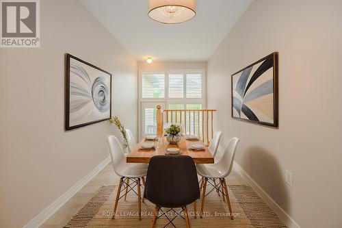 2225 Hummingbird Way, Oakville, ON - Indoor Photo Showing Dining Room