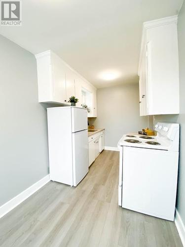 155 Stanley Street, Sudbury, ON - Indoor Photo Showing Kitchen