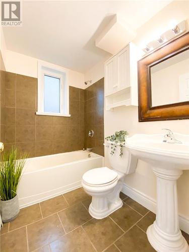 155 Stanley Street, Sudbury, ON - Indoor Photo Showing Bathroom