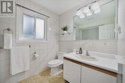 57 Hounslow Avenue, Toronto, ON - Indoor Photo Showing Bathroom