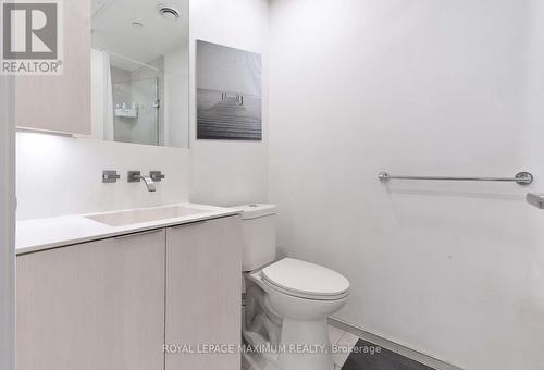 724 - 12 Bonnycastle Street, Toronto, ON - Indoor Photo Showing Bathroom