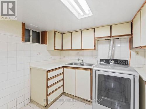 12 Dewson Street, Toronto, ON - Indoor Photo Showing Laundry Room