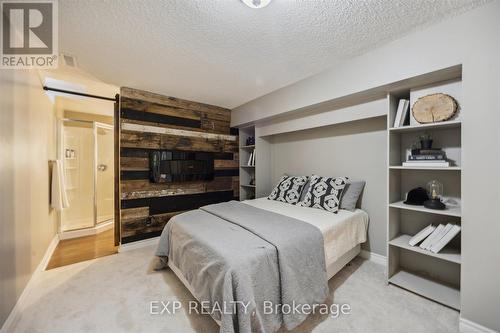 441 Prestwick Drive, Oshawa, ON - Indoor Photo Showing Bedroom