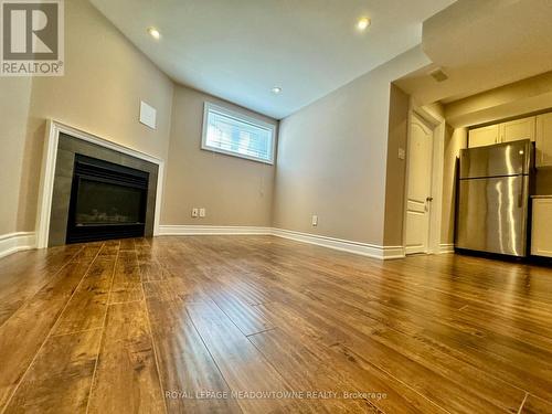 50 Hidden Lake Trail, Halton Hills, ON - Indoor Photo Showing Living Room With Fireplace