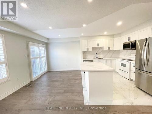 1 - 5530 Glen Erin Drive, Mississauga, ON - Indoor Photo Showing Kitchen