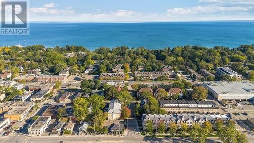 126 Brant Street, Oakville, ON 