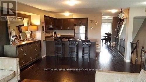 8 - 5725 Tenth Line, Mississauga, ON - Indoor Photo Showing Kitchen