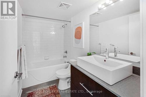 1705 - 1171 Queen Street W, Toronto, ON - Indoor Photo Showing Bathroom