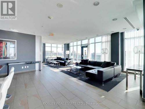 1705 - 1171 Queen Street W, Toronto, ON - Indoor