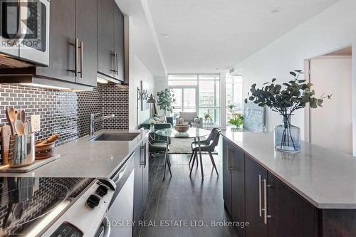 1705 - 1171 Queen Street W, Toronto, ON - Indoor Photo Showing Kitchen With Upgraded Kitchen