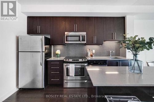 1705 - 1171 Queen Street W, Toronto, ON - Indoor Photo Showing Kitchen With Upgraded Kitchen