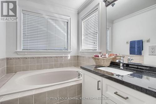 50 Guery Crescent, Vaughan, ON - Indoor Photo Showing Bathroom