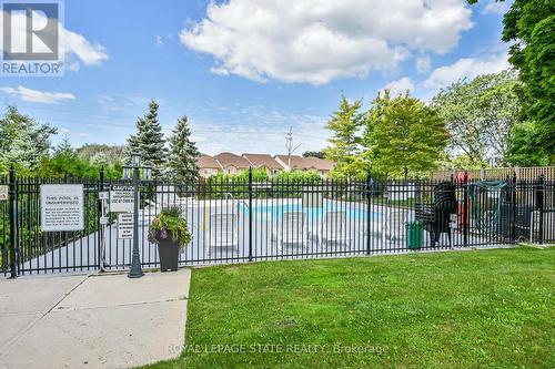 306 - 301 Frances Avenue, Hamilton, ON - Outdoor