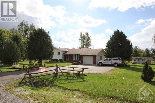 561 River Road, Braeside, ON - Outdoor