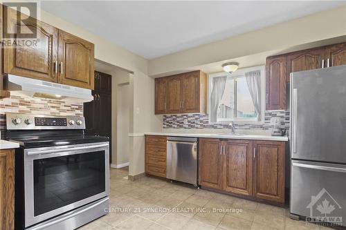 561 River Road, Mcnab/Braeside, ON - Indoor Photo Showing Kitchen