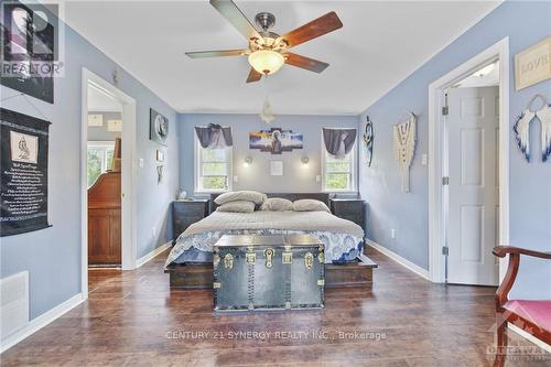 561 River Road, Mcnab/Braeside, ON - Indoor Photo Showing Bedroom