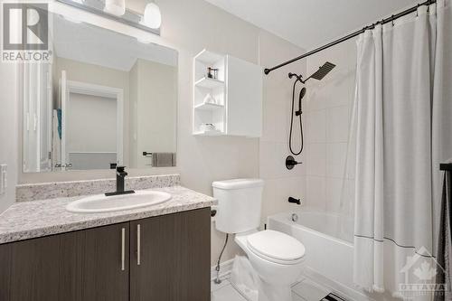 647 Trigoria Crescent, Ottawa, ON - Indoor Photo Showing Bathroom