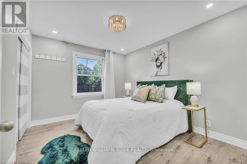 Upper - 541 East 16Th Street, Hamilton, ON - Indoor Photo Showing Bedroom