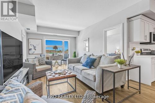 307 - 120 Summersides Boulevard, Pelham, ON - Indoor Photo Showing Living Room