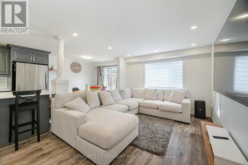 78 Periwinkle Street, Kitchener, ON - Indoor Photo Showing Living Room