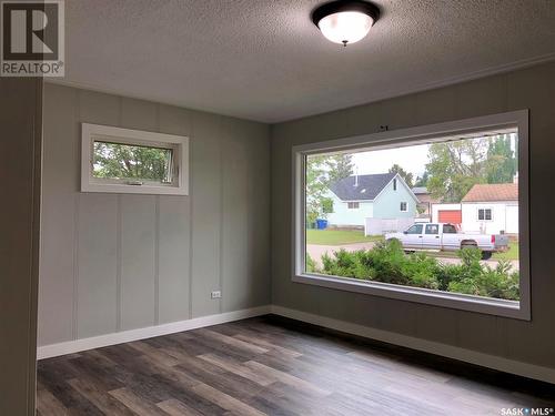 616 8Th Avenue W, Nipawin, SK - Indoor Photo Showing Other Room