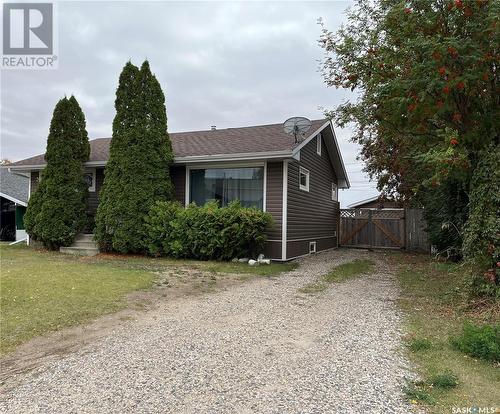 616 8Th Avenue W, Nipawin, SK - Outdoor