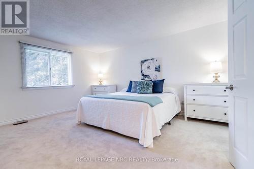 7 Nursery Lane, Pelham, ON - Indoor Photo Showing Bedroom