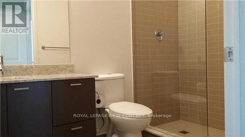 2207 - 88 Sheppard Avenue E, Toronto, ON - Indoor Photo Showing Bathroom