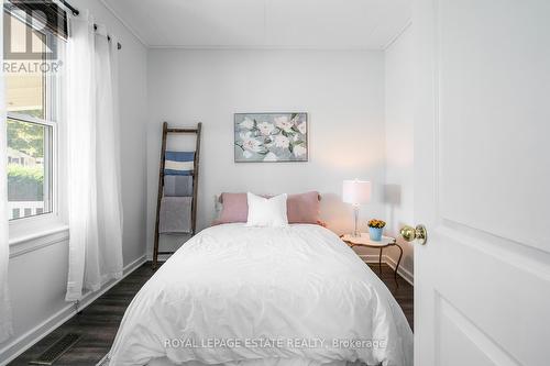 140 Mill Street, Oshawa, ON - Indoor Photo Showing Bedroom