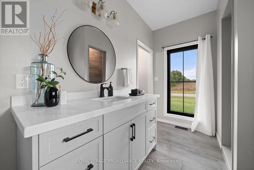 10423 Community Centre Road, Hamilton Township (Baltimore), ON - Indoor Photo Showing Bathroom