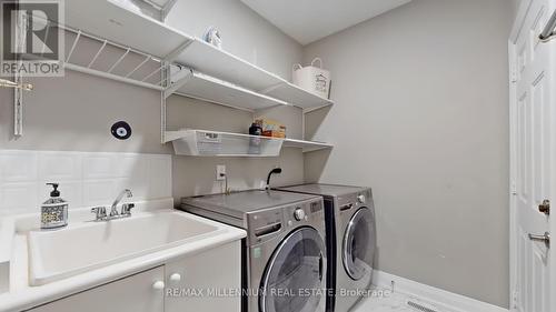 239 Vellore Woods Boulevard, Vaughan, ON - Indoor Photo Showing Laundry Room