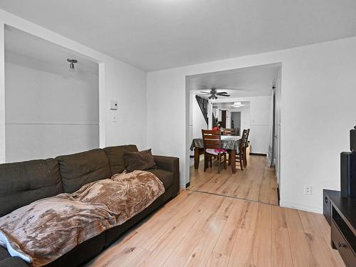 Vue d'ensemble - 67  - 73A Rue Frontenac, Saint-Jean-Sur-Richelieu, QC - Indoor Photo Showing Living Room